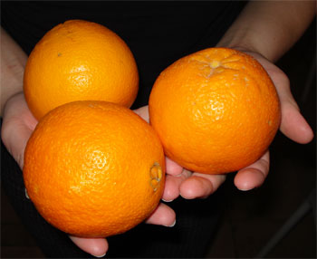 Drei Orangen